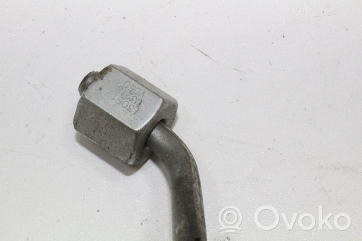 Audi A5 8T 8F Tuyau d'alimentation d'injecteur de carburant 