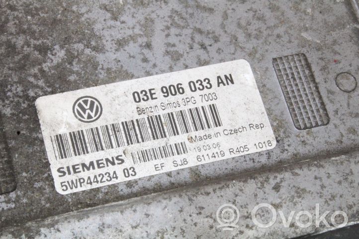 Skoda Fabia Mk3 (NJ) Calculateur moteur ECU 03E906033AN