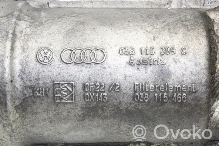 Audi A4 S4 B6 8E 8H Couvercle de filtre à huile 038115389C