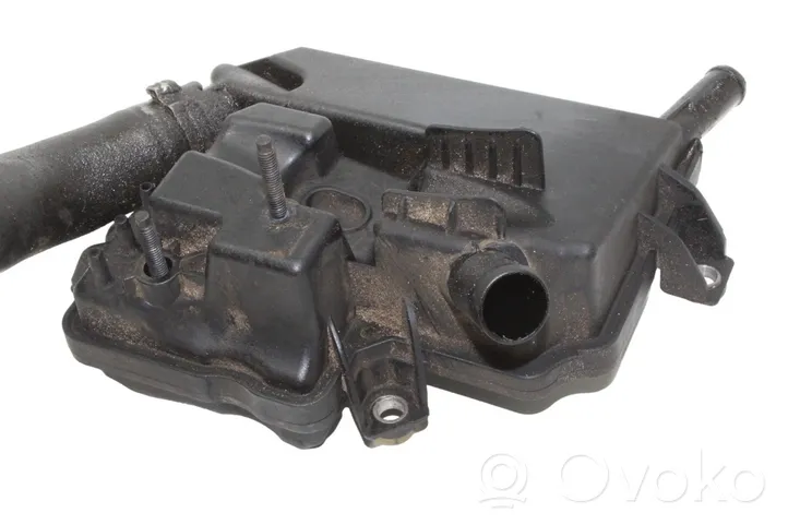 Land Rover Freelander 2 - LR2 Separatore dello sfiato dell’olio 9653275280