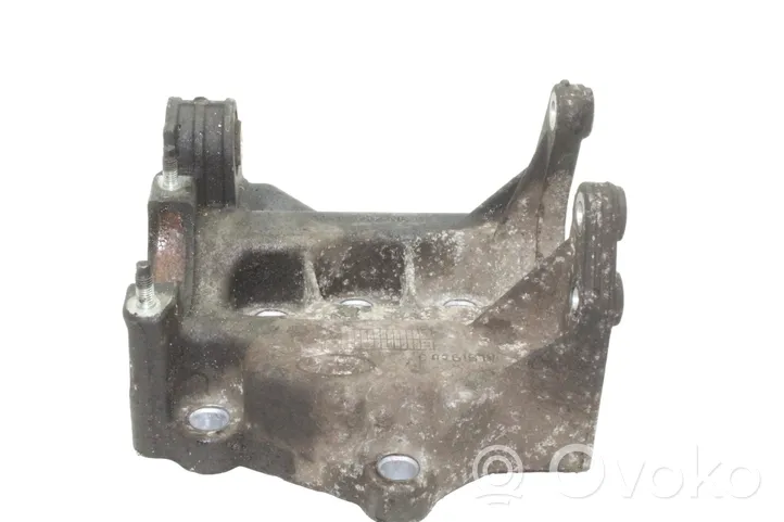 Land Rover Freelander 2 - LR2 Staffa del cuscinetto di supporto dell’albero di trasmissione 6G9N4H473CC