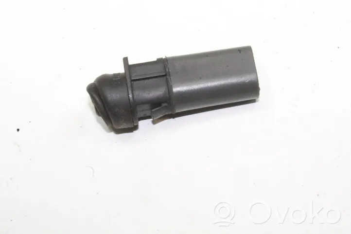 Peugeot RCZ Verrouillage du bouchon du réservoir de carburant 520449