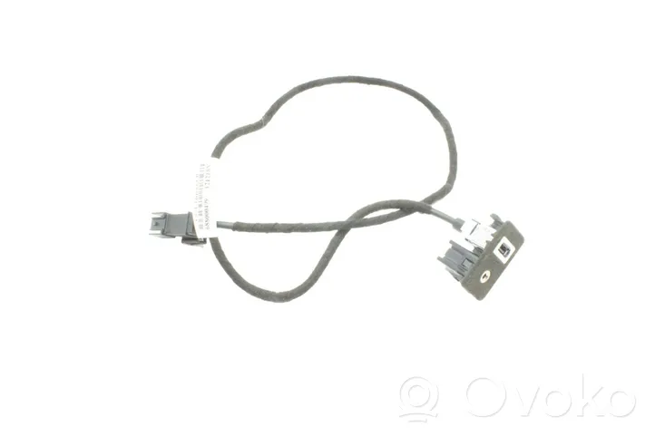 Ford Mondeo MK IV Câble adaptateur AUX CS7T14D202CB