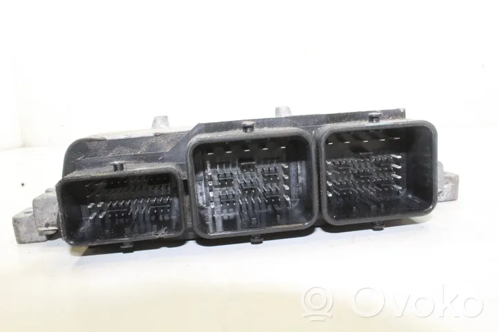 Peugeot 508 Engine control unit/module 9802943180