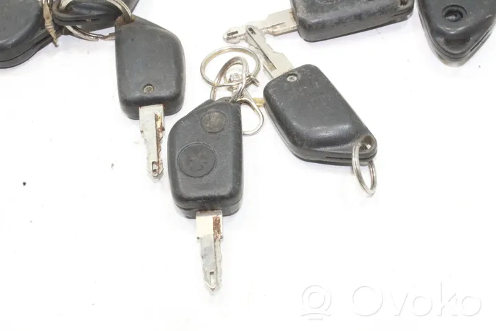 Peugeot 406 Chiave/comando di accensione N691408