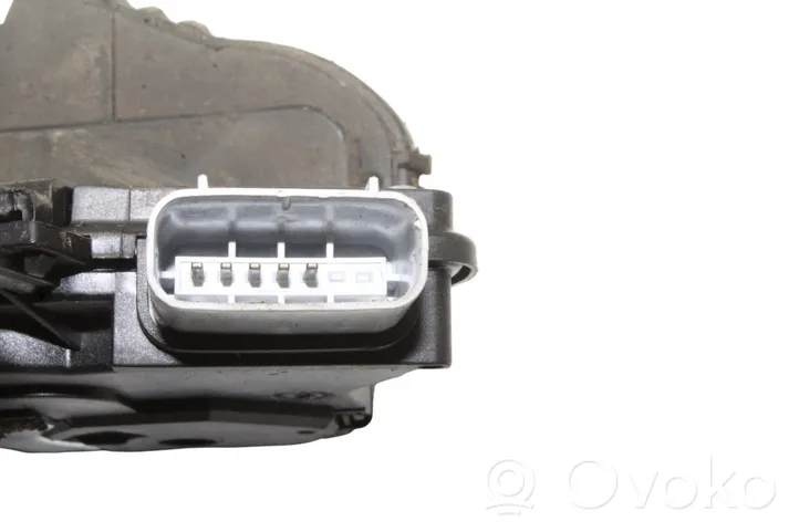 KIA Sorento Serratura portiera anteriore 813102P020