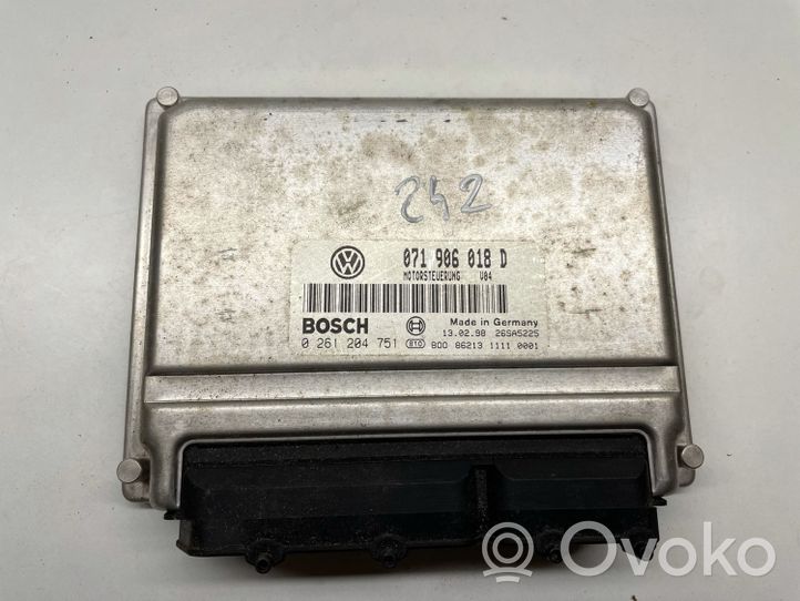 Audi A4 S4 B5 8D Calculateur moteur ECU 0261204751