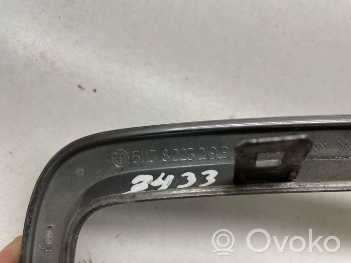 BMW 7 E65 E66 Grille calandre supérieure de pare-chocs avant 8223220