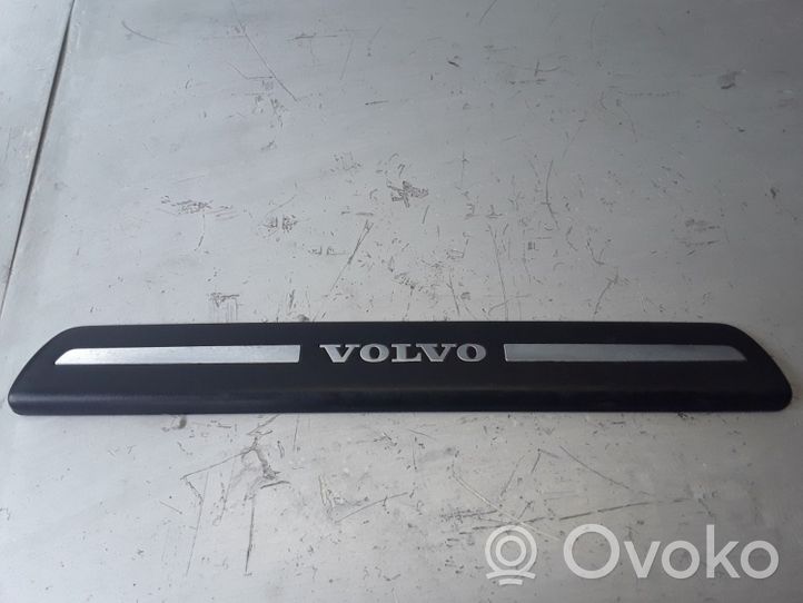 Volvo S40 Copertura del rivestimento del sottoporta anteriore 30744287