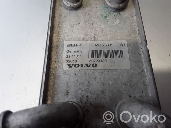 Volvo C70 Radiateur d'huile moteur 30723129