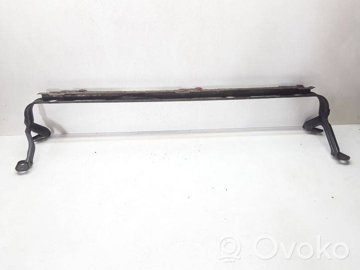 Volvo V50 Traverse inférieur support de radiateur 