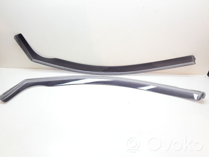 Volvo C30 Sliding door wind deflector 