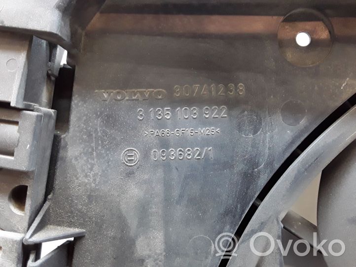 Volvo V70 Elektryczny wentylator chłodnicy 30741238