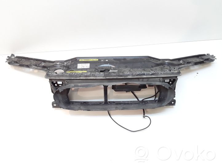 Volvo S80 Radiatorių panelė (televizorius) 