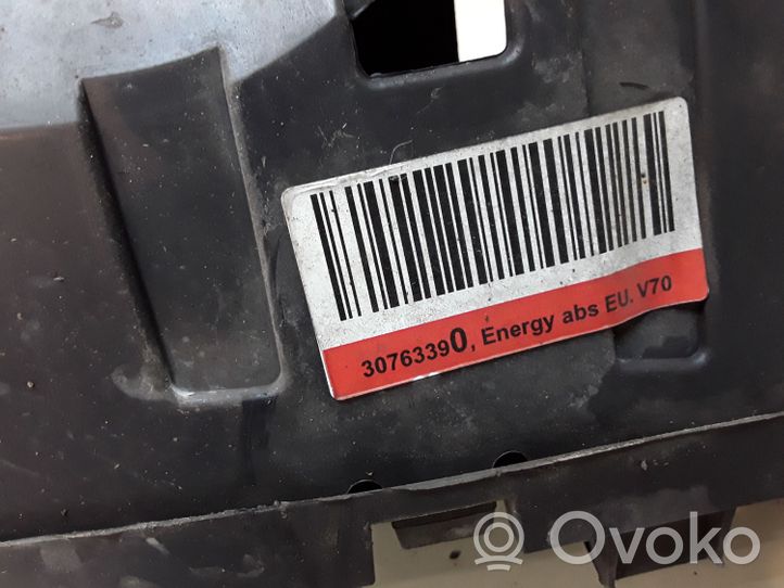 Volvo V70 Traversa di supporto paraurti anteriore 30763390