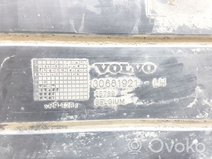 Volvo V50 Doublure de caisse et protecteur de panneau arrière 30681921