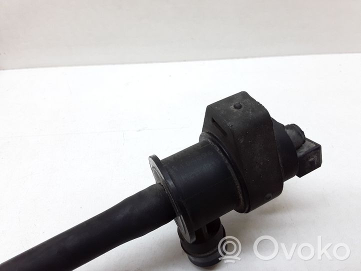 Volvo S80 Valve vacuum 31104896