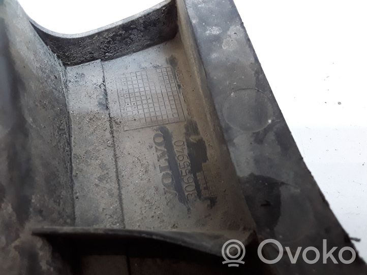 Volvo V50 Cache de protection inférieur de pare-chocs avant 30655940