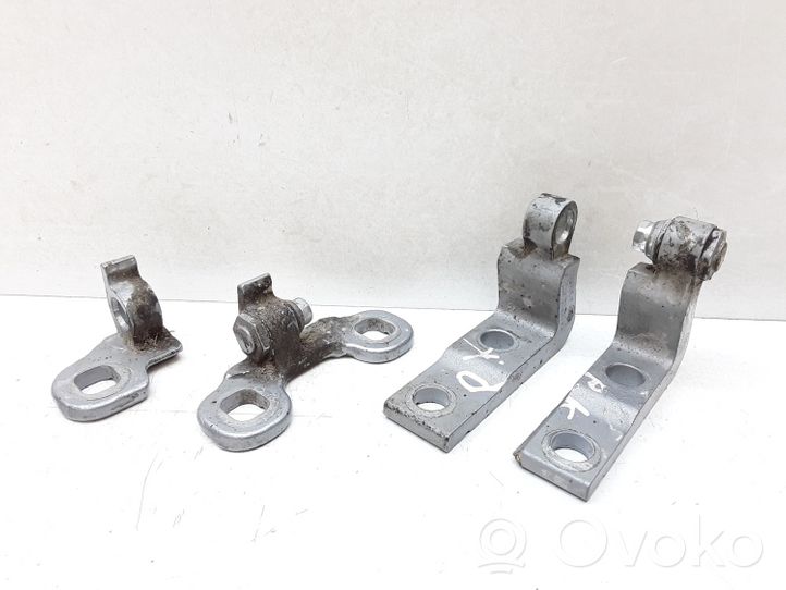 Volvo V40 Kit de charnières de porte avant 31352690