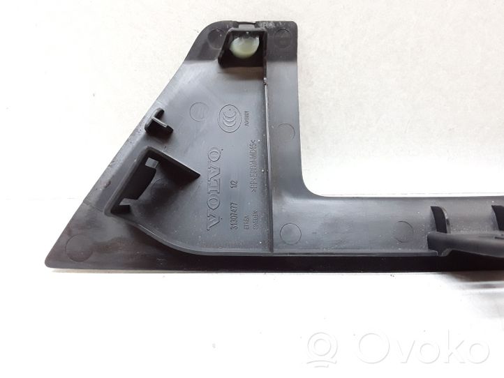 Volvo V40 Rivestimento serratura portellone posteriore/bagagliaio 31307477