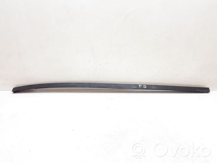 Mercedes-Benz E W211 Rivestimento parabrezza A2116900498