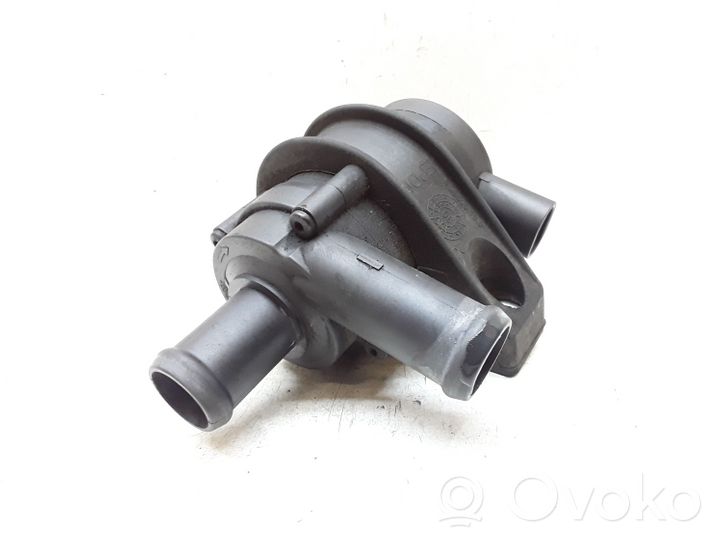 Volvo C30 Pompe de circulation d'eau 309500190