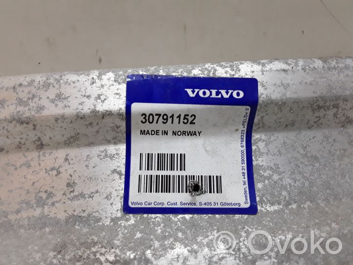 Volvo V70 Travesaño del parachoques delantero 30791152