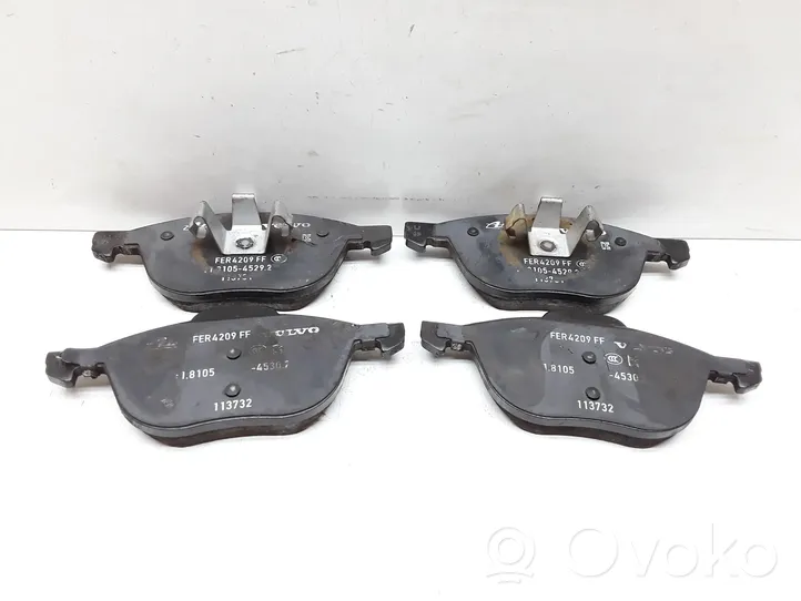 Volvo V50 Brake pads (front) 