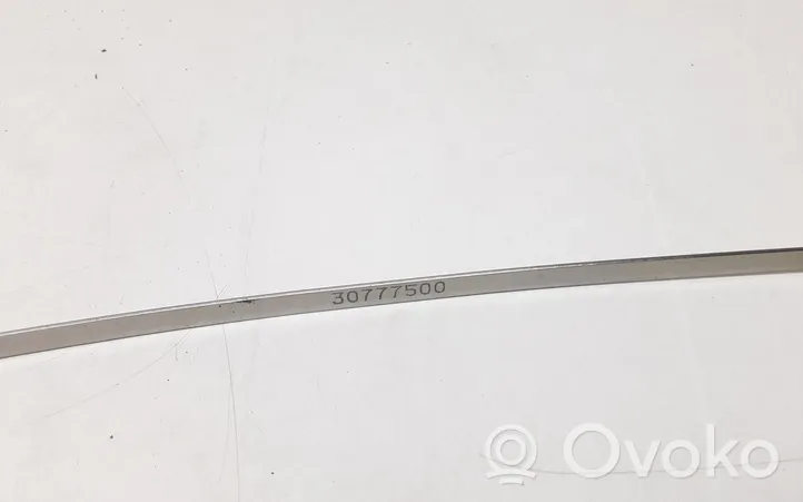 Volvo V70 Oil level dip stick 30777500