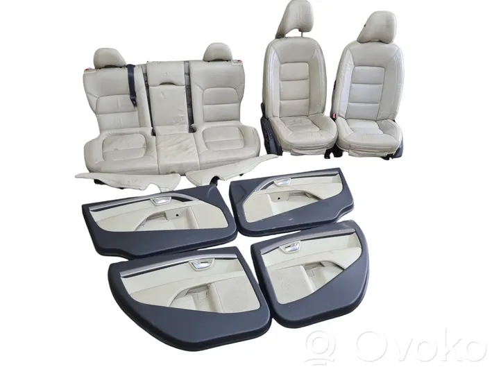 Volvo V70 Set interni 