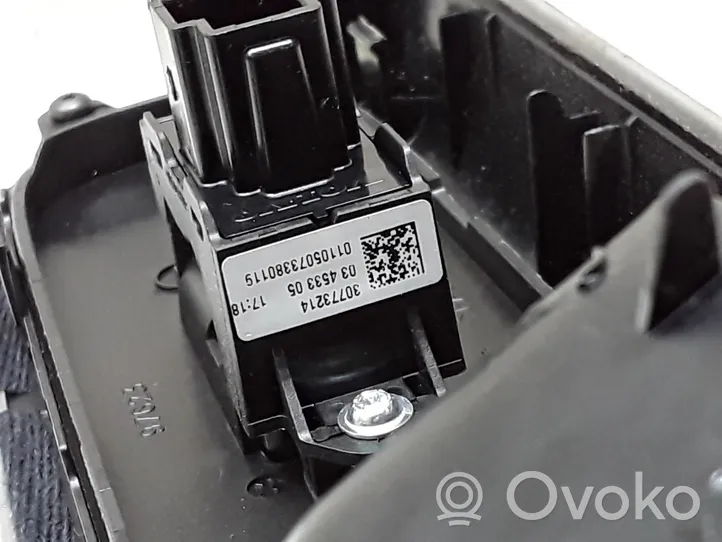 Volvo V50 Interrupteur commade lève-vitre 30773210