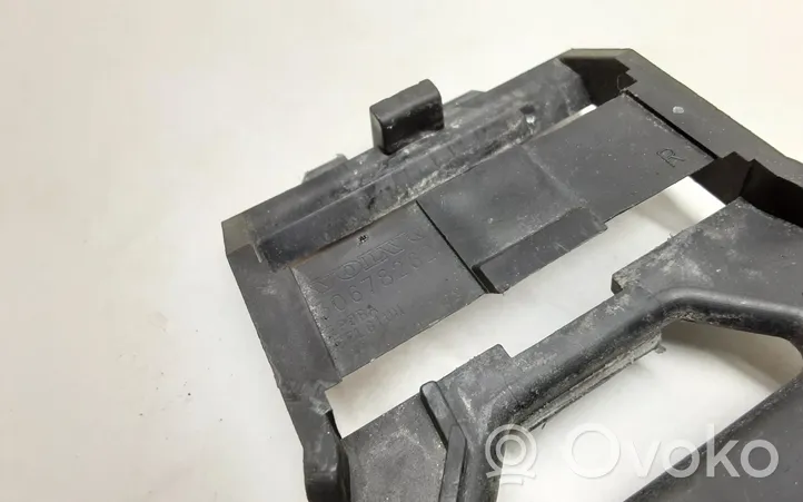 Volvo V50 Support de montage de pare-chocs avant 30678262