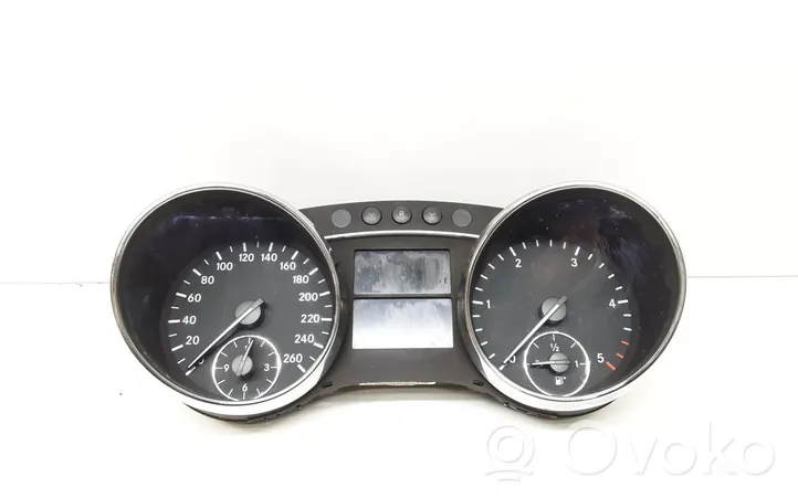 Mercedes-Benz R W251 Geschwindigkeitsmesser Cockpit A2C53240801