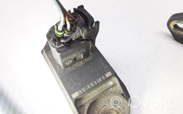 Mercedes-Benz S W220 Airbag deployment crash/impact sensor 0025426918