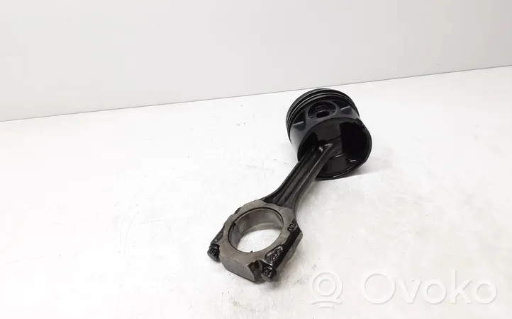 Volvo S70  V70  V70 XC Piston with connecting rod 