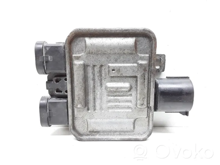 Volvo V70 Coolant fan relay 940007601