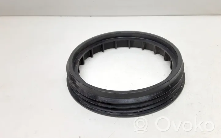 Volvo XC90 Anello/dado di bloccaggio della vite della pompa del carburante nel serbatoio 8649739