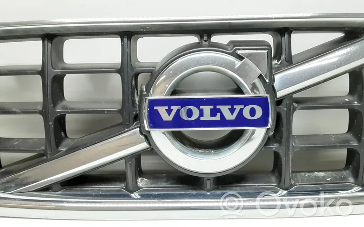 Volvo V70 Griglia superiore del radiatore paraurti anteriore 31283895