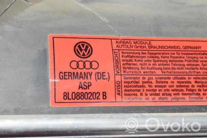 Audi A3 S3 8P Oro pagalvių komplektas su panele 8L0880201C