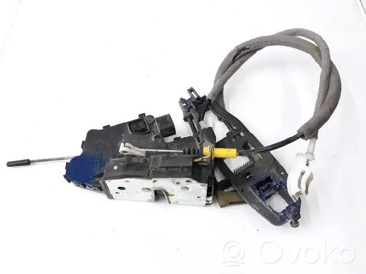 BMW X3 E83 Serratura portiera anteriore 51217011244