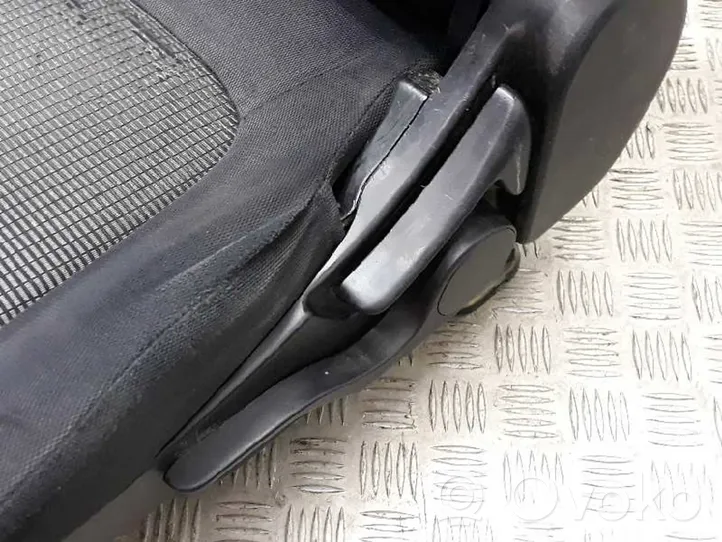 Mitsubishi L200 Seat set 