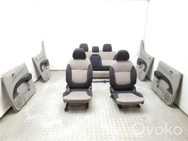 Mitsubishi L200 Juego del asiento 