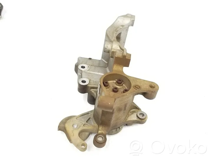 Toyota Land Cruiser (J120) Support de générateur / alternateur 8844035101