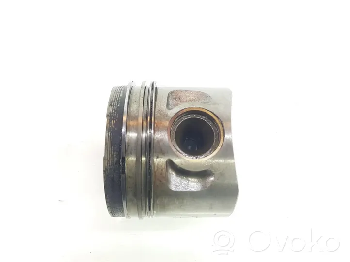 Volkswagen Touran II Piston avec bielle 03G107065J