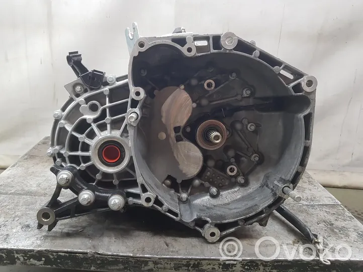 Alfa Romeo Giulietta Scatola del cambio manuale a 5 velocità 55239628