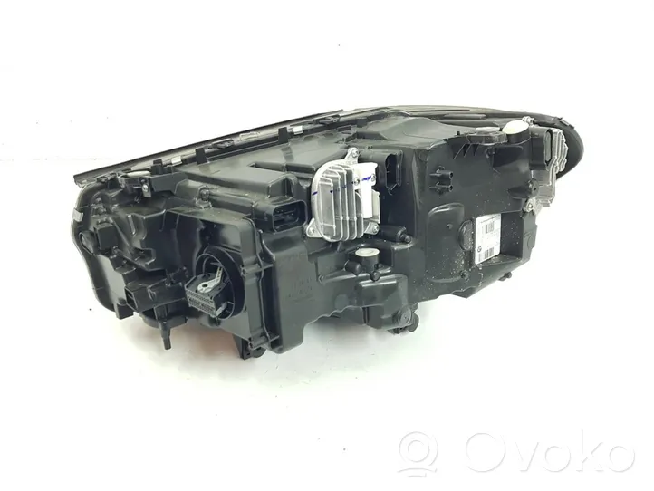 BMW X3 G01 Lampa przednia 63118739656