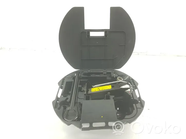 Renault Modus Cric di sollevamento 8200242037