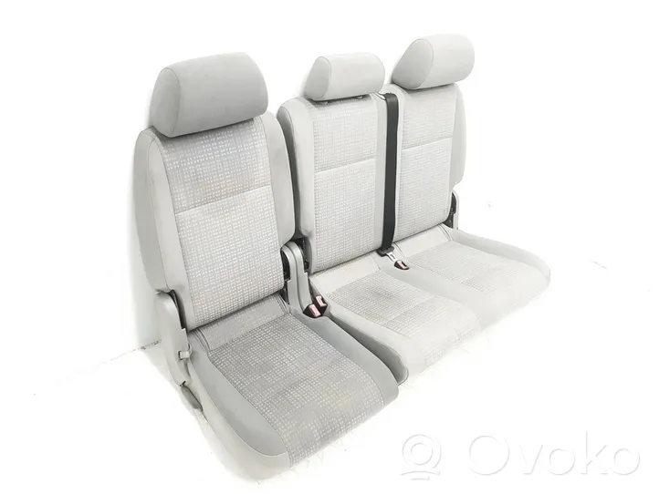 Volkswagen Caddy Second row seats 