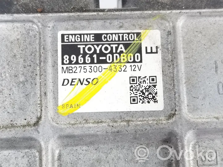 Toyota Yaris Calculateur moteur ECU 896610DB00