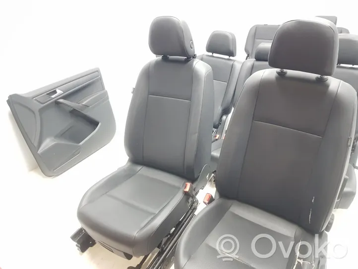 Volkswagen Caddy Seat set 